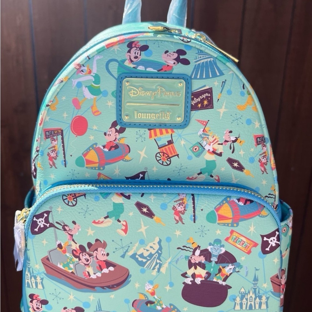 New! Disney Parks Mickey & Friends Play in the Park Disneyland Backpack
